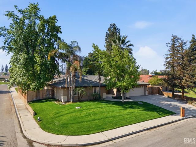 7100 Tioga Court, Bakersfield, CA 93309
