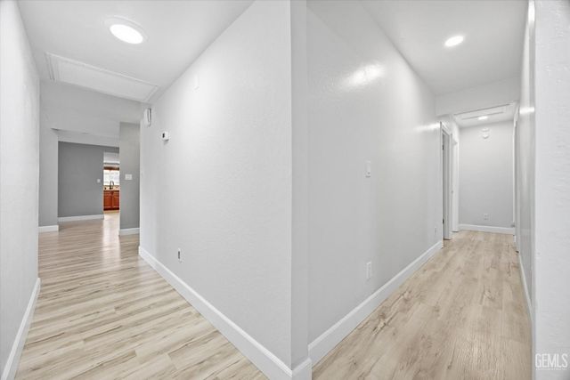 7100 Tioga Court, Bakersfield, CA 93309