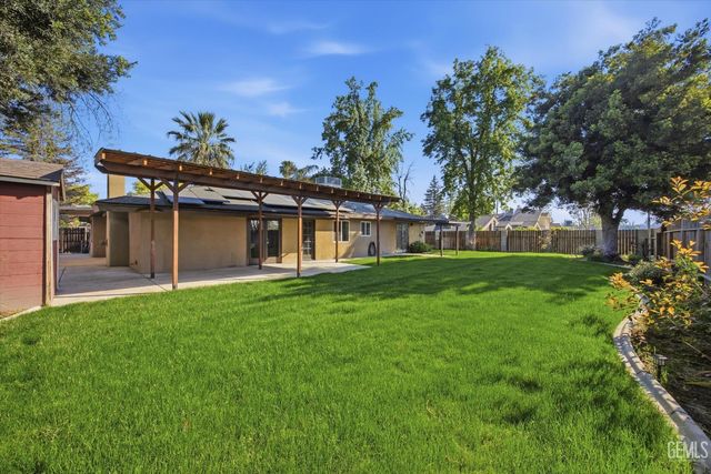 7100 Tioga Court, Bakersfield, CA 93309