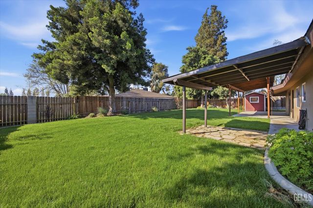 7100 Tioga Court, Bakersfield, CA 93309