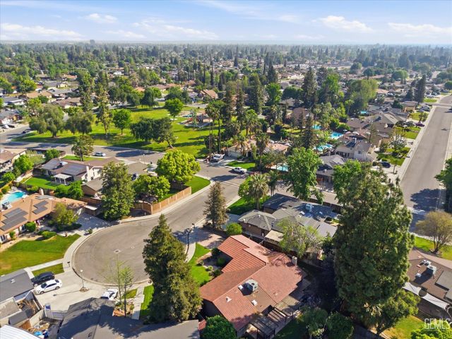 7100 Tioga Court, Bakersfield, CA 93309