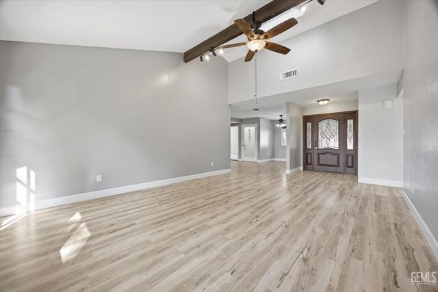 7100 Tioga Court, Bakersfield, CA 93309