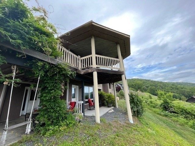 151 Smead Hill Rd, Greenfield, MA 01301