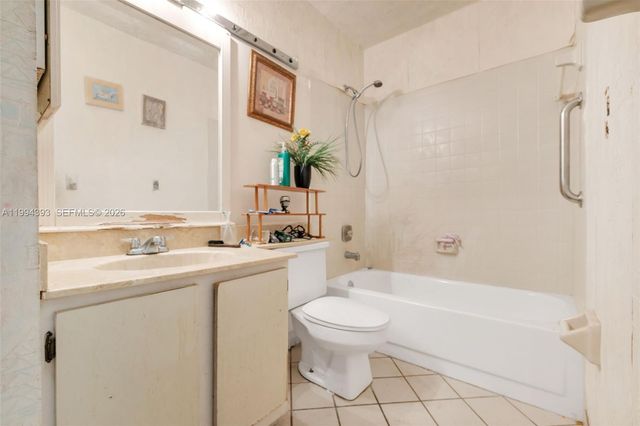 2236 Seagrape Cir, Coconut Creek, FL 33066