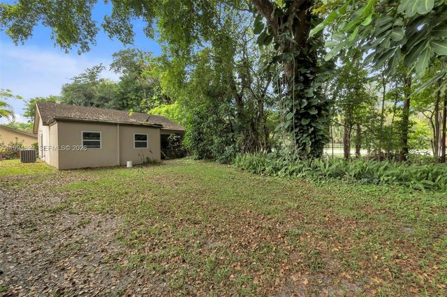 2236 Seagrape Cir, Coconut Creek, FL 33066