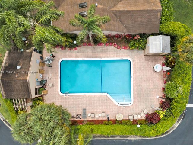 2236 Seagrape Cir, Coconut Creek, FL 33066