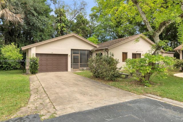 2236 Seagrape Cir, Coconut Creek, FL 33066