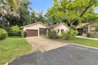 2236 Seagrape Cir, Coconut Creek, FL 33066