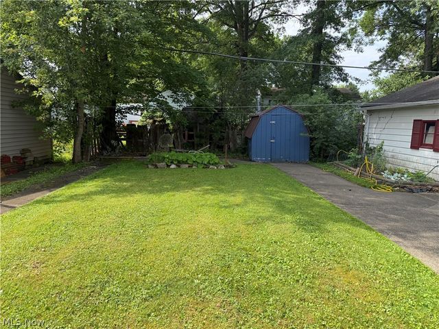 2843 Linda Drive NW, Warren, OH 44485