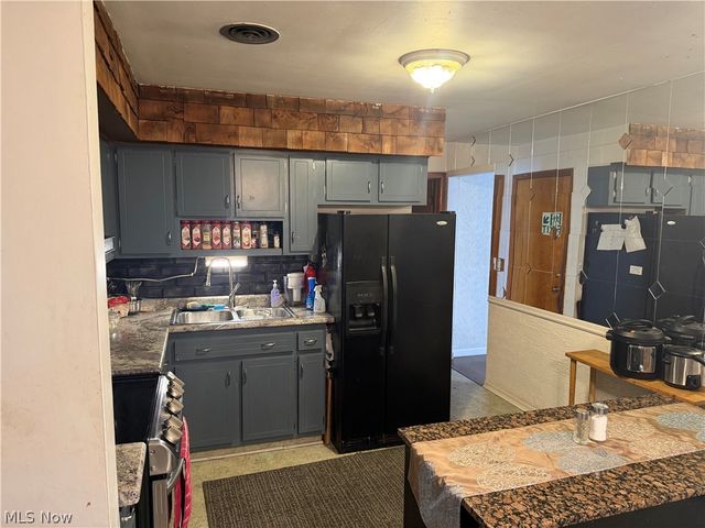 2843 Linda Drive NW, Warren, OH 44485