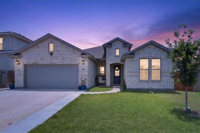 2646 Las Estrellas St, Corpus Christi, TX 78414