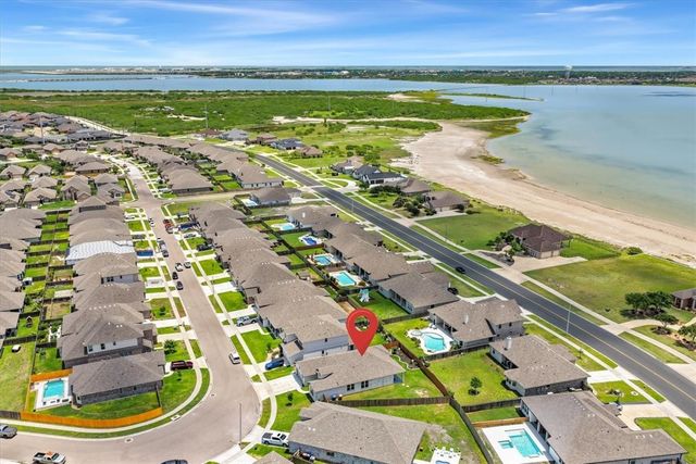 2646 Las Estrellas St, Corpus Christi, TX 78414