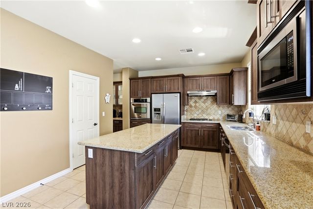 39 Perennial Border Court, Las Vegas, NV 89148