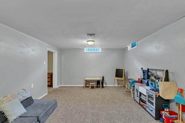 6410 E 12th St N, Wichita, KS 67206