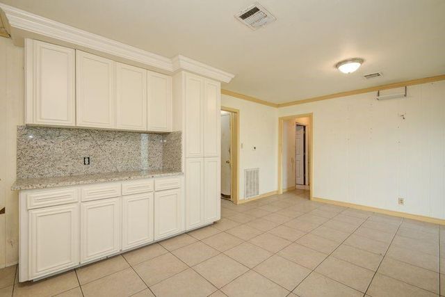 107 Langham Street, Freeport, TX 77541