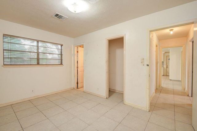 107 Langham Street, Freeport, TX 77541