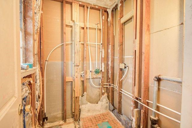 107 Langham Street, Freeport, TX 77541