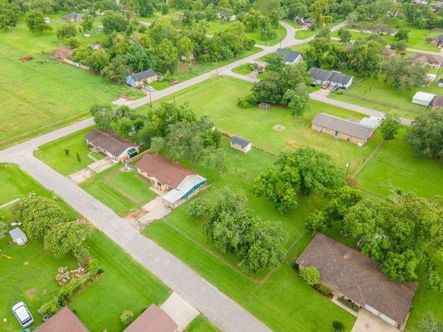 107 Langham Street, Freeport, TX 77541