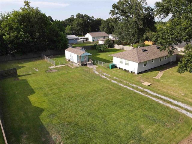 713 Topsy Rd, Lake Charles, LA 70607