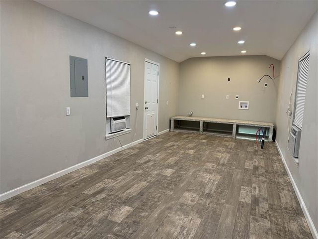 713 Topsy Rd, Lake Charles, LA 70607