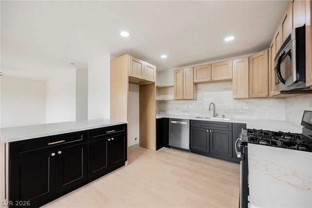 826 Hart Avenue, Las Vegas, NV 89106