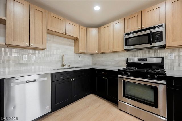 826 Hart Avenue, Las Vegas, NV 89106