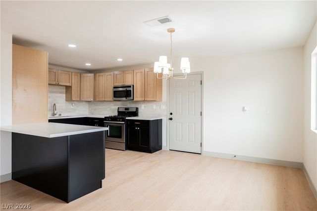 826 Hart Avenue, Las Vegas, NV 89106