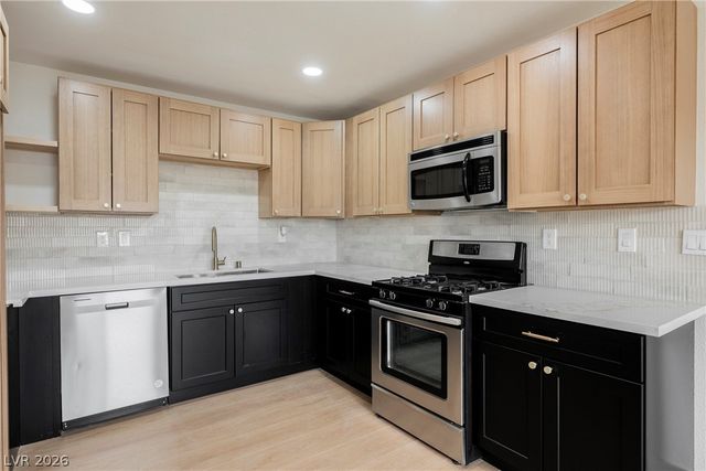 826 Hart Avenue, Las Vegas, NV 89106