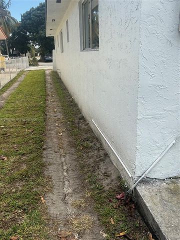 381 E 61st St, Hialeah, FL 33013