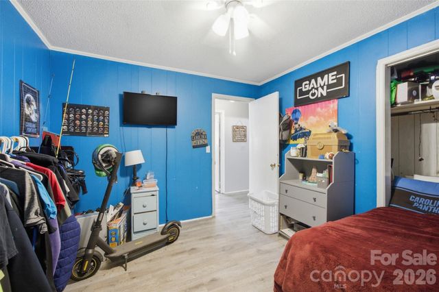 302 Charlotte Street, Alexis, NC 28006