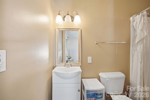 302 Charlotte Street, Alexis, NC 28006