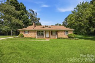 302 Charlotte Street, Alexis, NC 28006