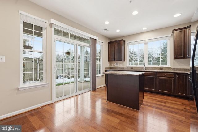 44025 VAIRA TER, Chantilly, VA 20152