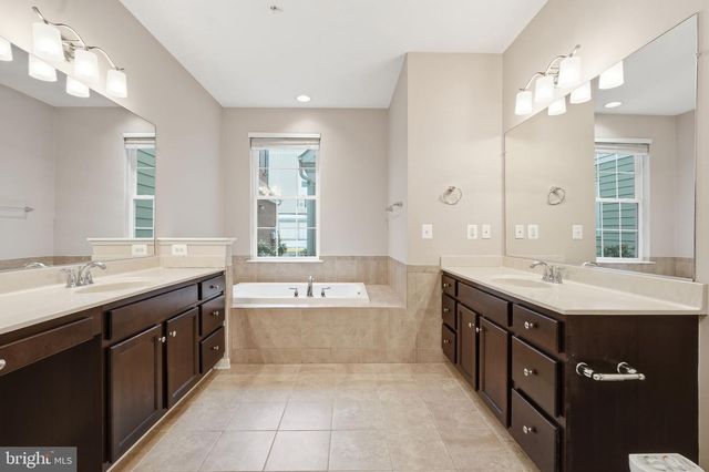 44025 VAIRA TER, Chantilly, VA 20152