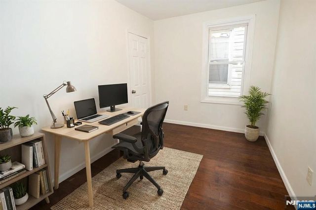 120 S 7th Street, Newark, NJ 07107