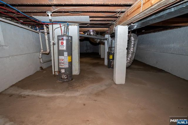 120 S 7th Street, Newark, NJ 07107