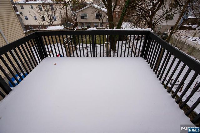 120 S 7th Street, Newark, NJ 07107