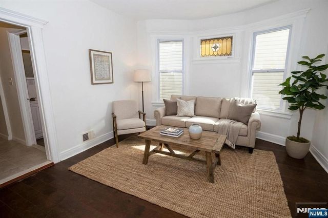 120 S 7th Street, Newark, NJ 07107