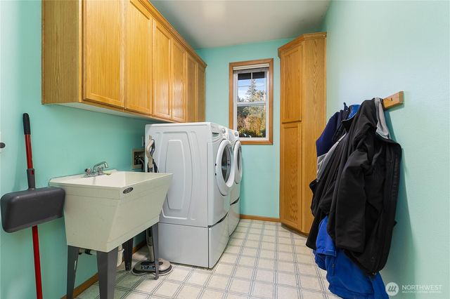 27630 NE Quail Creek Drive, Redmond, WA 98053