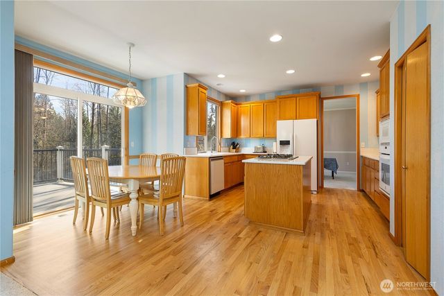 27630 NE Quail Creek Drive, Redmond, WA 98053