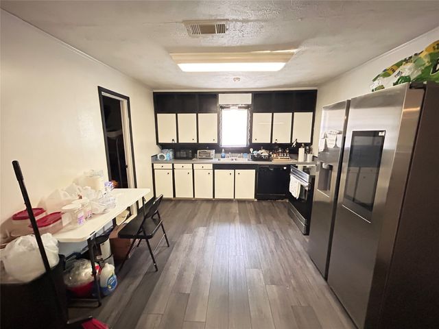 104 Gaskins Street, Como, TX 75431