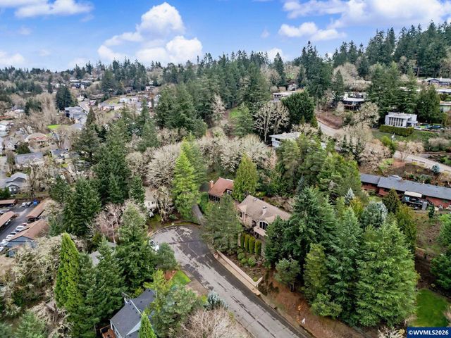 Camellia Dr S, Salem, OR 97302