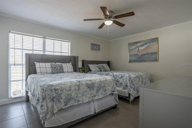 806 CHADSWORTH AVENUE, Seffner, FL 33584