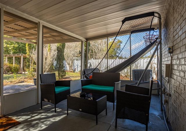 806 CHADSWORTH AVENUE, Seffner, FL 33584