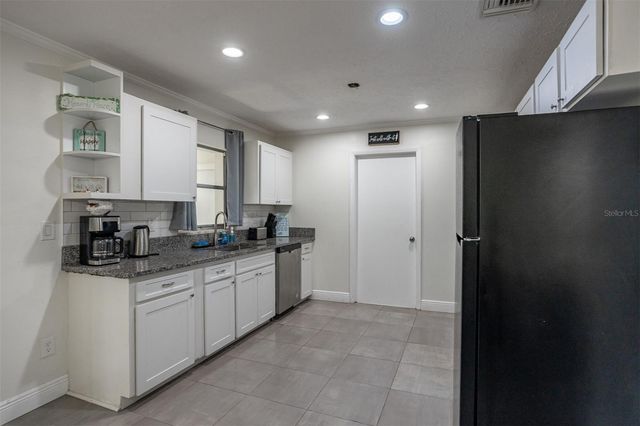 806 CHADSWORTH AVENUE, Seffner, FL 33584