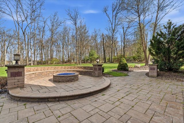 112 Mirage DRIVE, Cranberry Twp, PA 16066