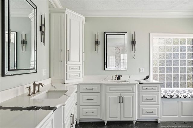 1302 Oakridge Boulevard, Lumberton, NC 28358