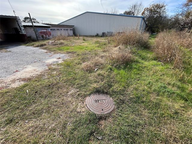 6421 E State Highway 31, Murchison, TX 75778
