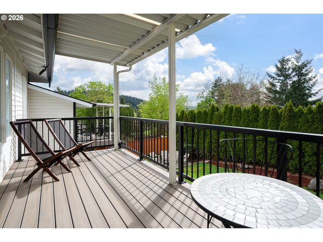 11835 Se VALLEY VIEW Ter, Happy Valley, OR 97086