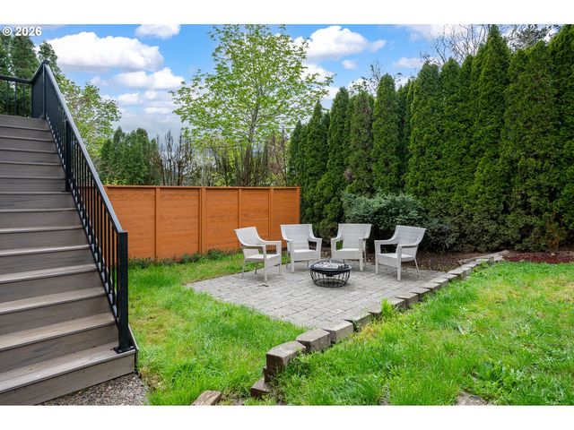 11835 Se VALLEY VIEW Ter, Happy Valley, OR 97086